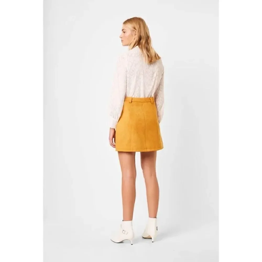 NWT French Connection Bahati Faux Suedette Mini Skirt in Golden Oak, Size 6